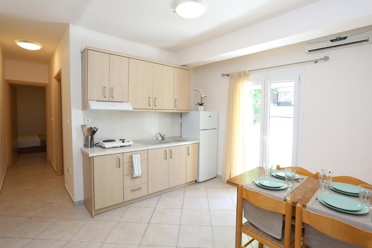 Palia Platia Apartments 페프코초리 외부 사진