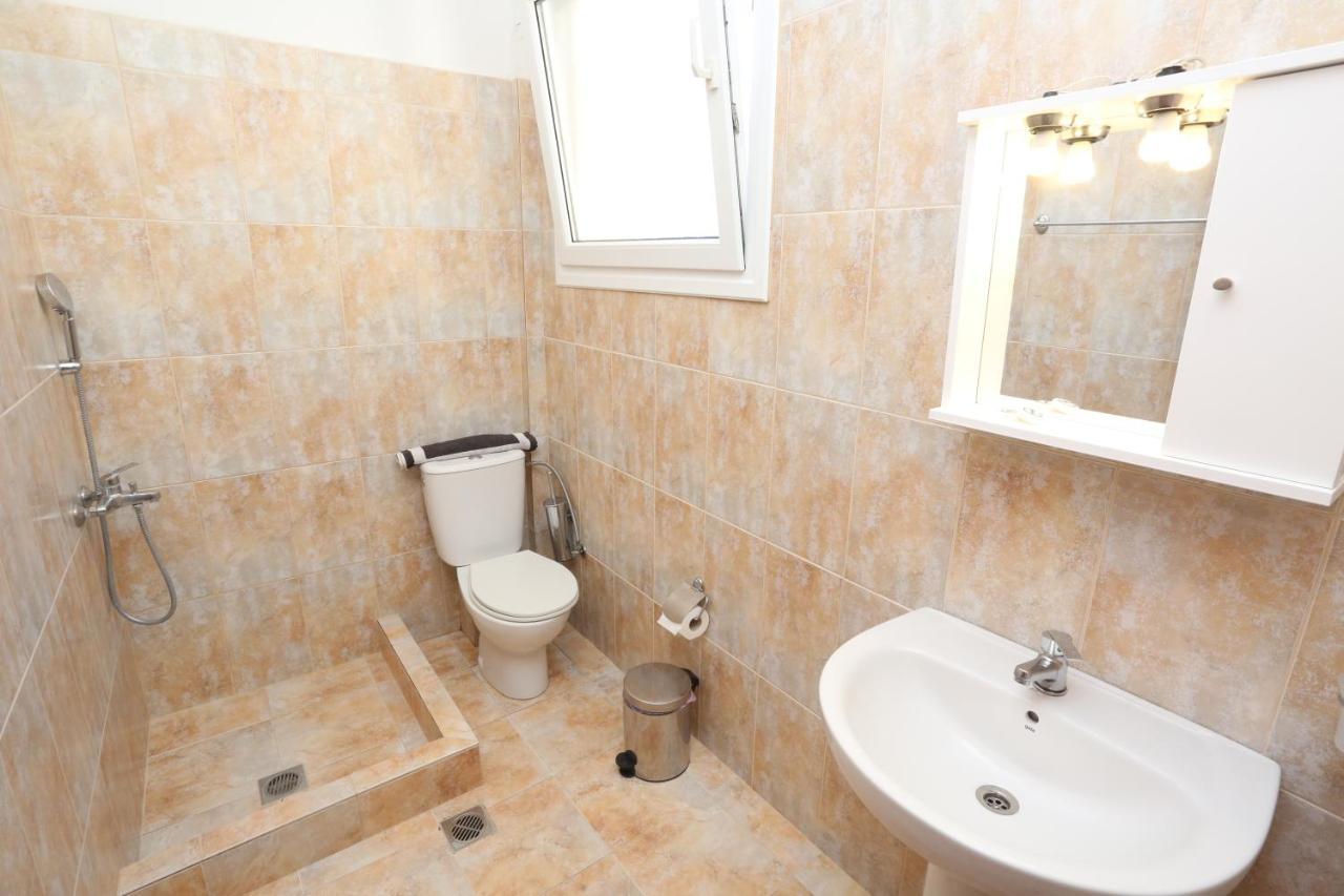 Palia Platia Apartments 페프코초리 외부 사진