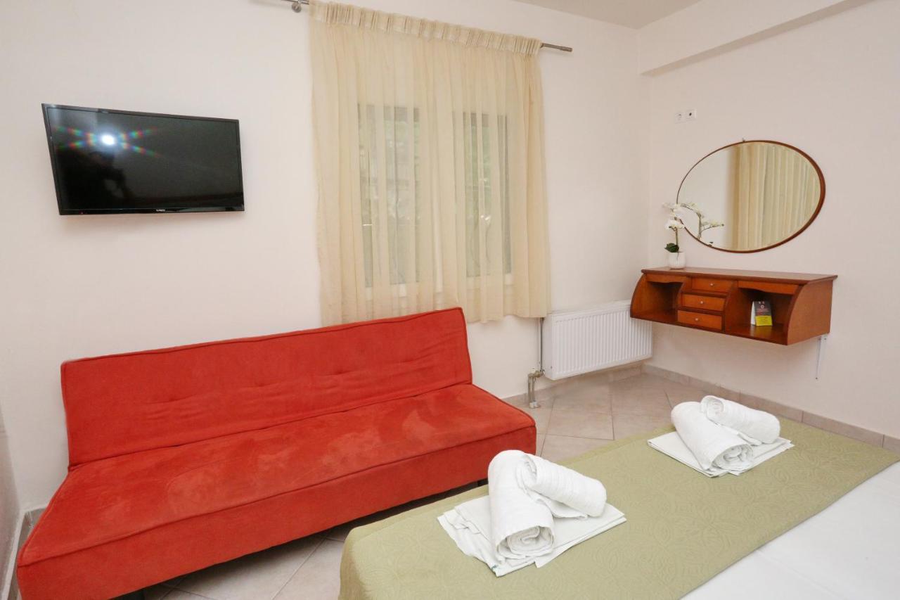 Palia Platia Apartments 페프코초리 외부 사진