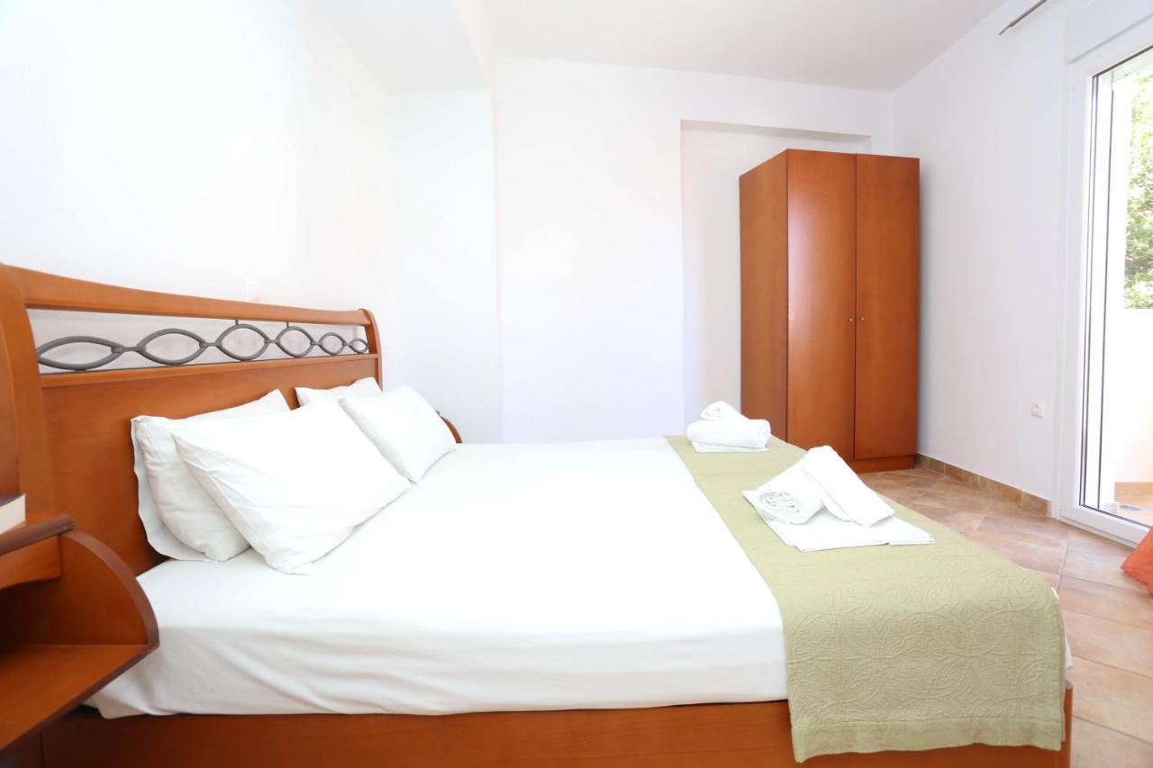 Palia Platia Apartments 페프코초리 외부 사진