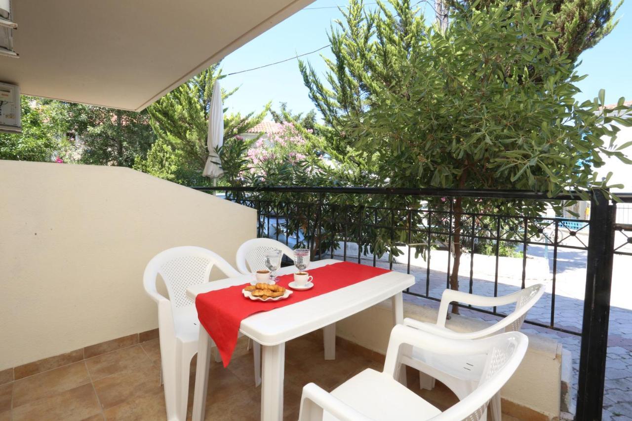 Palia Platia Apartments 페프코초리 외부 사진