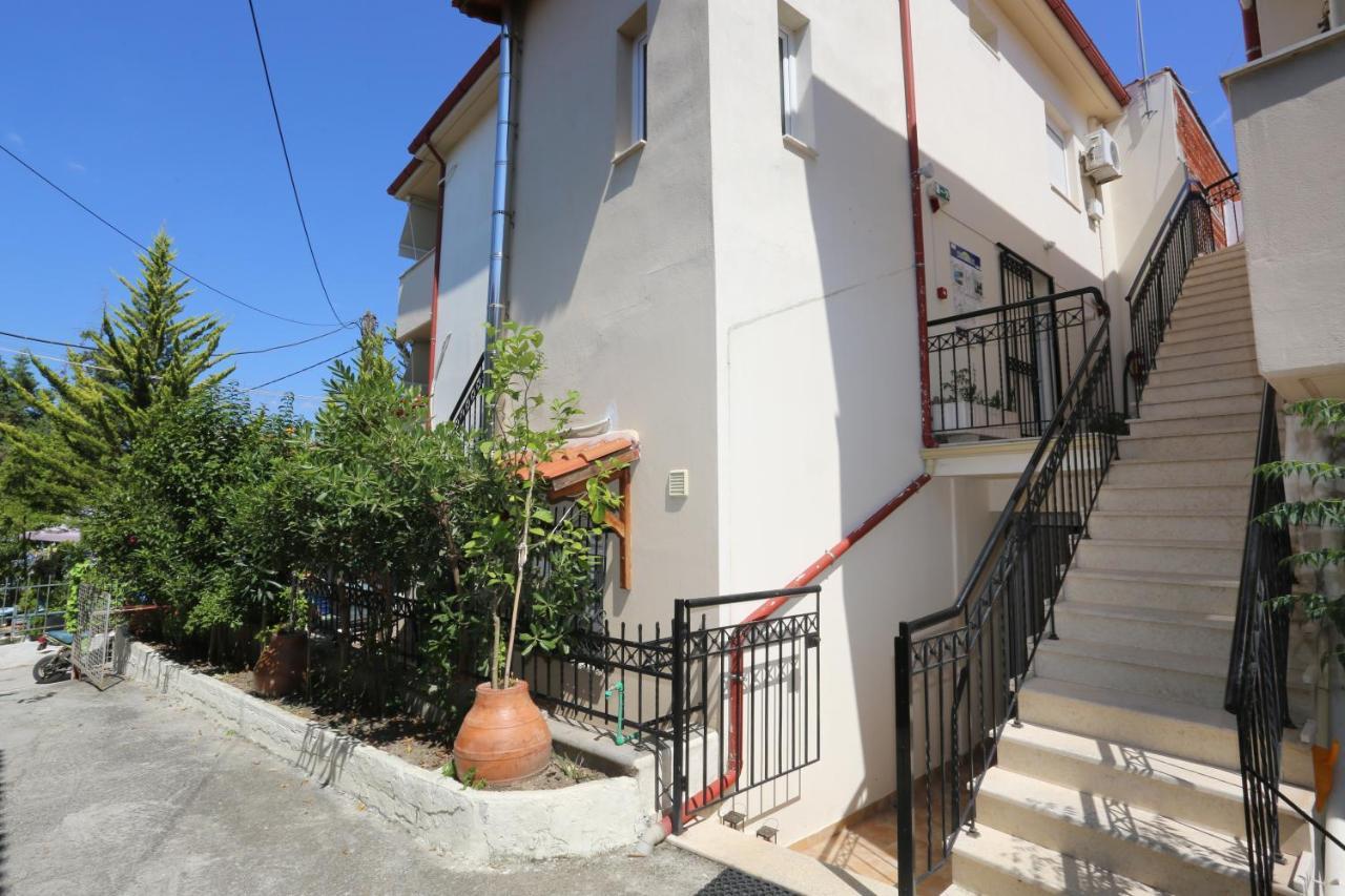 Palia Platia Apartments 페프코초리 외부 사진